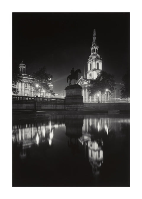 Trafalgar Square at night