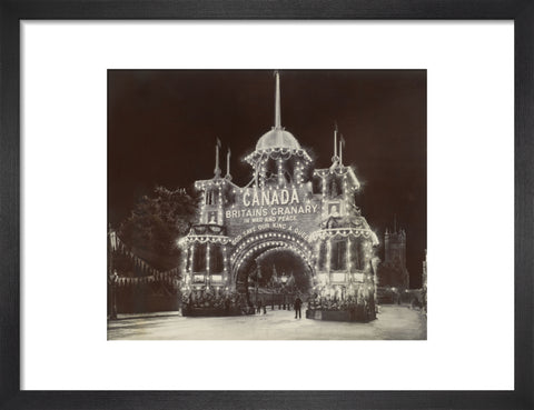 Canadian Arch' on Victoria Embankment c 1915