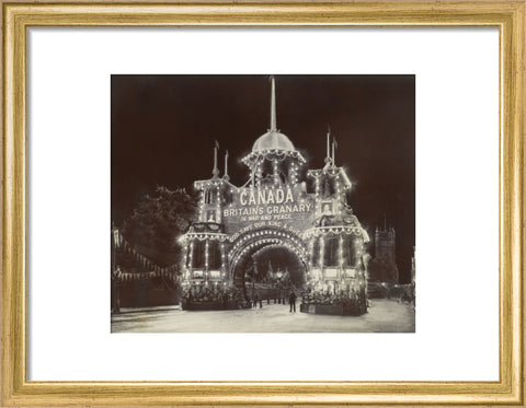 Canadian Arch' on Victoria Embankment c 1915