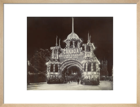Canadian Arch' on Victoria Embankment c 1915