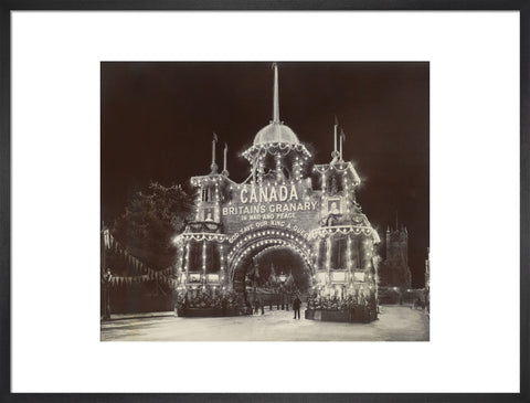 Canadian Arch' on Victoria Embankment c 1915