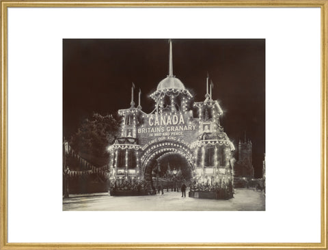 Canadian Arch' on Victoria Embankment c 1915