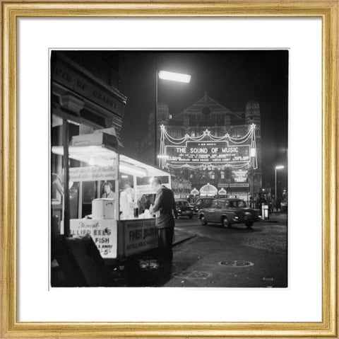 The Palace Theatre at night 1960