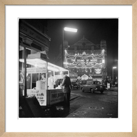 The Palace Theatre at night 1960