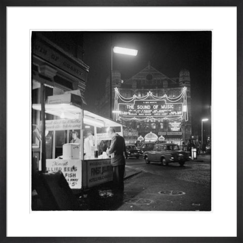 The Palace Theatre at night 1960