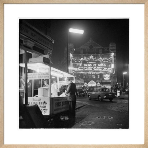 The Palace Theatre at night 1960