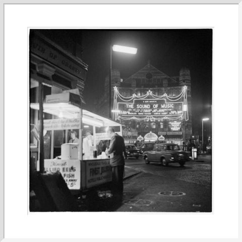 The Palace Theatre at night 1960