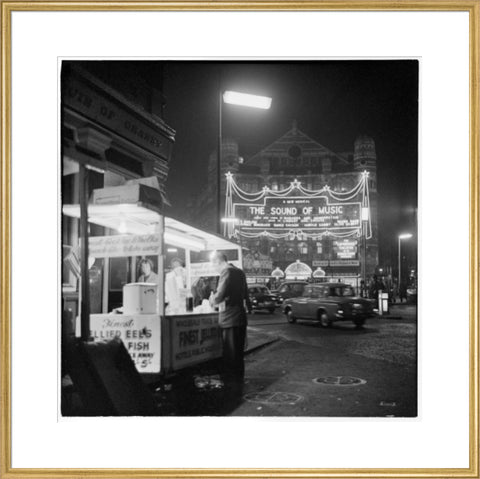 The Palace Theatre at night 1960