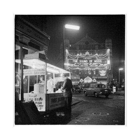 The Palace Theatre at night 1960