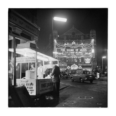 The Palace Theatre at night 1960